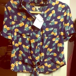 Pineapple shirt 🍍